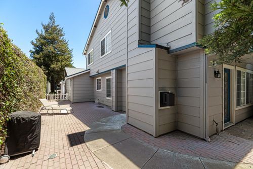 2283 Holtspur Ct, Tracy, CA, 95376-2469 | Card Image