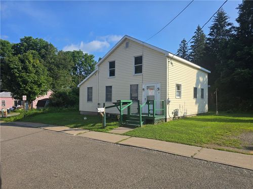 6 Ross St, Oxford, NY, 13830-3464 | Card Image