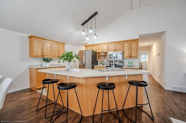 185 Wesley Cres, House other with 2 bedrooms, 2 bathrooms and 2 parking in Waterloo ON | Image 9