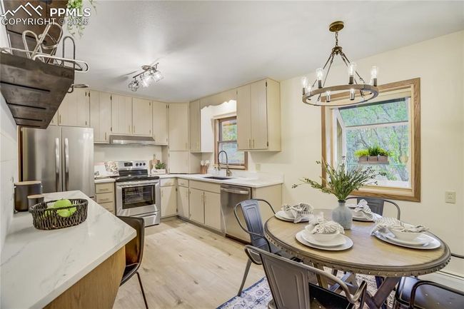 9610 Mohawk Trl, House other with 3 bedrooms, 2 bathrooms and 2 parking in Cascade CO | Image 8