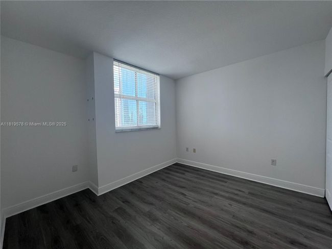 APT-2104 - 1250 S Miami Ave, Condo with 2 bedrooms, 2 bathrooms and null parking in Miami FL | Image 13