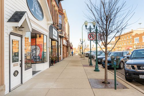 318-318 W State St, Sycamore, IL, 60178-1421 | Card Image