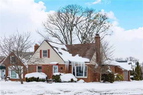 23211 Fernwood Dr, Beachwood, OH, 44122-1511 | Card Image