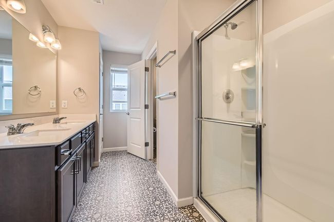 625 Village Drive - Web Quality - 014 - 14 2nd Floor Primary Bathroom.jpg | Image 14