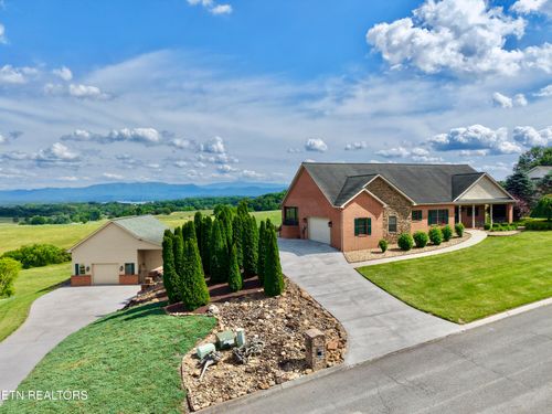 127 Golf View Blvd, Dandridge, TN, 37725-6166 | Card Image