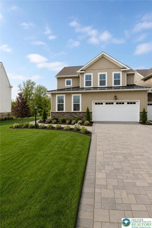 3686 Samantha Ln, Macungie, PA, 18062-3300 | Card Image