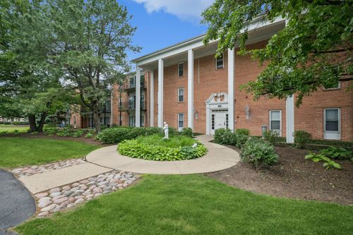 210-5101 Carriageway Dr, Rolling Meadows, IL, 60008-3918 | Card Image