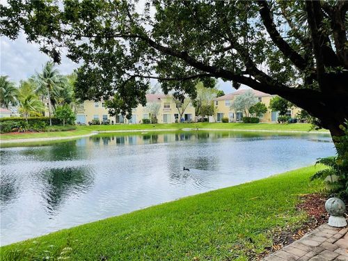 1211-2851 W Prospect Rd, Tamarac, FL, 33309-2590 | Card Image