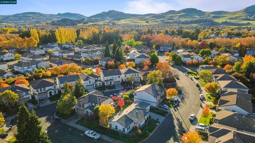 5109 Napa Shore Dr, Fairfield, CA, 94534-6663 | Card Image