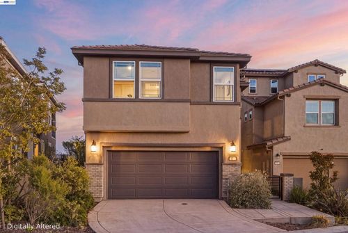 17 Ben Nevis Pl, Hayward, CA, 94542-7953 | Card Image