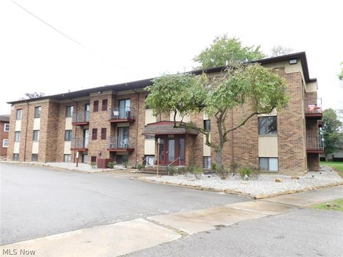 1860 Mahoning Ave Nw, Warren, OH, 44483-2078 | Card Image