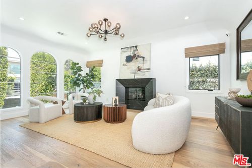 732 N Cherokee Ave, Los Angeles, CA, 90038 | Card Image