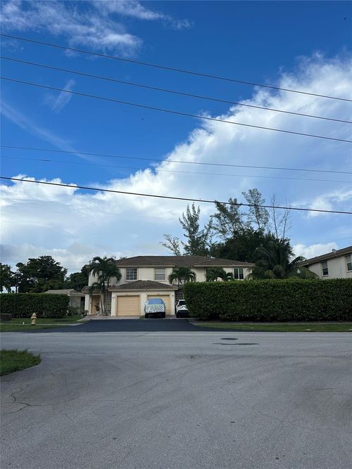 4460 Crystal Lake Drive, Deerfield Beach, FL, 33064 | Card Image