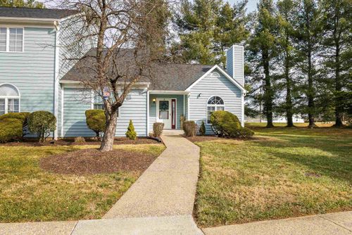 2015 Hampton Dr, WAYNESBORO, VA, 22980 | Card Image