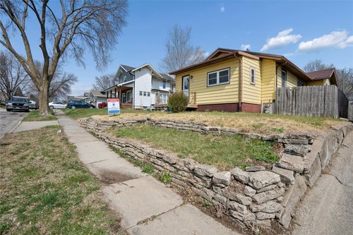 3109 4th St, Des Moines, IA, 50313-4323 | Card Image