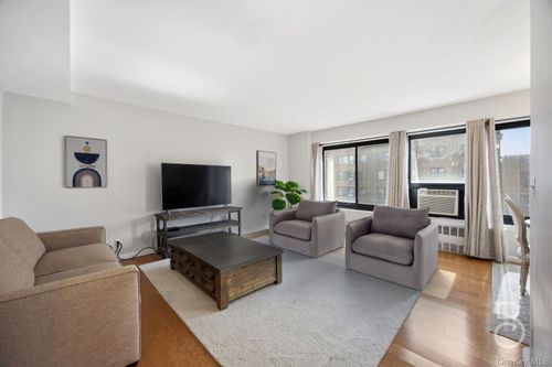 10a-33-43 14th Street, New York, NY, 11106 | Card Image