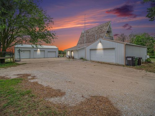 6101 Stagecoach Rd, Hickman, NE, 68372-9517 | Card Image