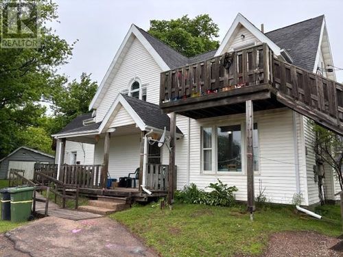 15 Kensington Road, Charlottetown, PE, C1A5H4 | Card Image