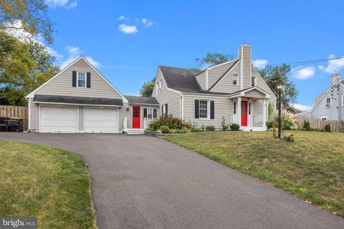 532 Penn St, NEWTOWN, PA, 18940-2126 | Card Image