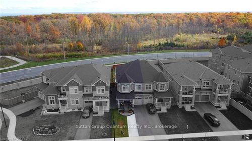 22 Mountain Heights Pl, Waterdown, ON, L8B1X7 | Card Image
