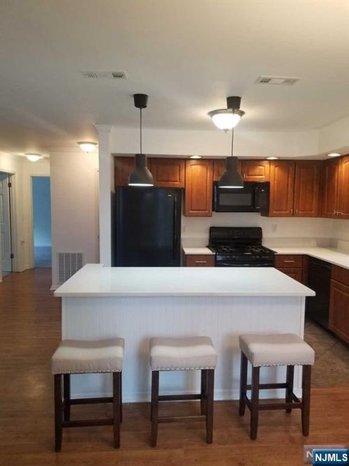173 Surrey Ct, Ramsey, NJ, 07446-1270 | Card Image