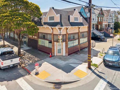 700 10th Ave, San Francisco, CA, 94118-3611 | Card Image