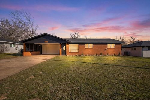 213 Southview Dr, Henderson, TX, 75654-4723 | Card Image