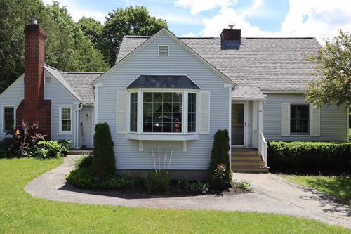 81 Onward St, Barre, VT, 05641-3240 | Card Image