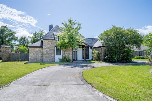 4920 Westridge Park W, Lake Charles, LA, 70605-6748 | Card Image
