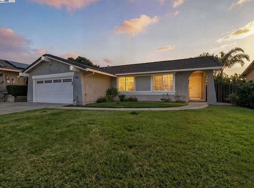 7765 Woodren Ct, Dublin, CA, 94568-1339 | Card Image