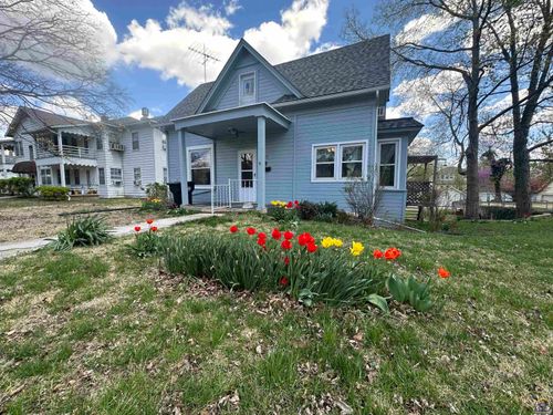 612 Wisconsin Ave, Holton, KS, 66436-1647 | Card Image