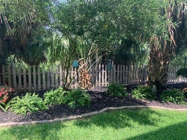 4111 Isla Del Sol, House other with 3 bedrooms, 2 bathrooms and 1 parking in Galveston TX | Image 29