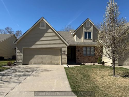 2816 Brentwood Blvd, Grand Island, NE, 68801 | Card Image