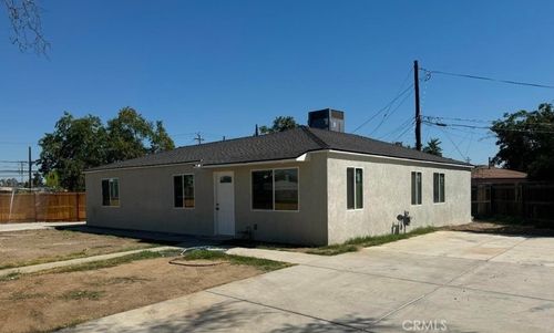 336 T, Bakersfield, CA, 93304 | Card Image