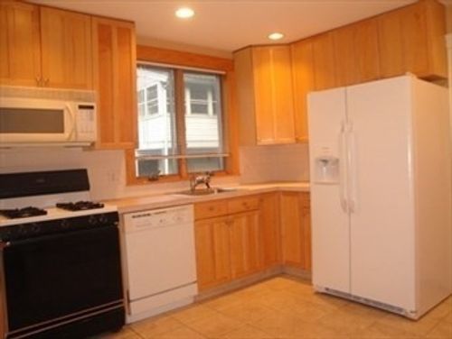 1-15 Banks St, Belmont, MA, 02478-1213 | Card Image