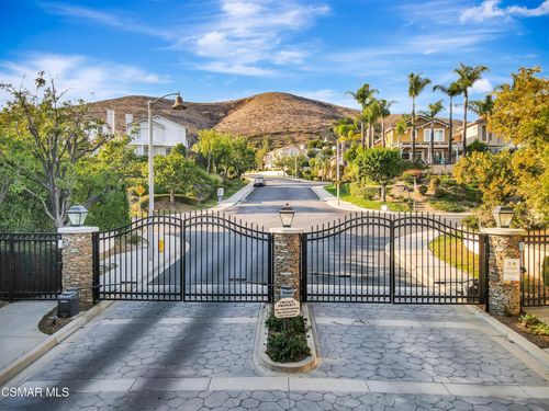3044 Ferncrest Pl, Thousand Oaks, CA, 91362-4987 | Card Image