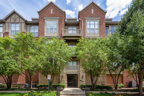 204-1781 Tudor Ln, Northbrook, IL, 60062-3781 | Card Image