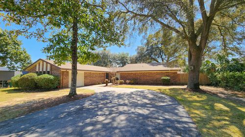 44 Maple Ave, Shalimar, FL, 32579-1131 | Card Image