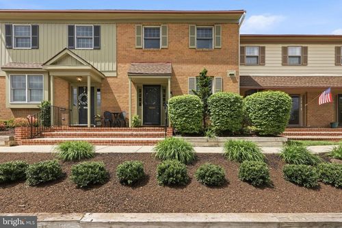 b2-633 E Main St, Moorestown, NJ, 08057-3028 | Card Image