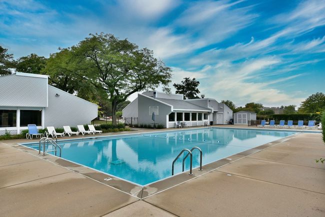 D - 5177 Coventry Ln, Condo with 2 bedrooms, 2 bathrooms and 1 parking in Gurnee IL | Image 38