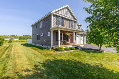 16 Cumberland Ln, Gorham, ME, 04038-1329 | Card Image