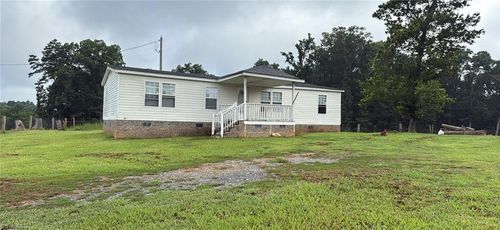 7479 Meadowbranch Rd, Seagrove, NC, 27341-8269 | Card Image