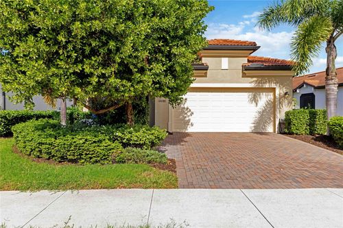 10088 Cozy Grove Dr, Venice, FL, 34293-7361 | Card Image