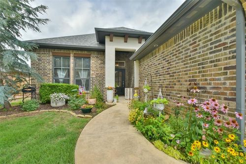 16901 Barcelona Drive, Oklahoma City, OK, 73170 | Card Image