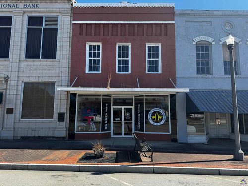 108 S Dooly St, montezuma, GA, 31063-1604 | Card Image