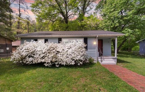 34 Woodcrest Drive, Hazard, KY, 41701 | Card Image