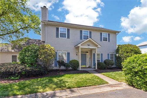 2254 New Kent Ct, Newport News, VA, 23602-8822 | Card Image