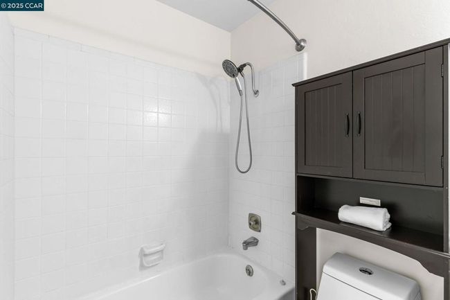 APT-8 - 1945 Trinity Ave, Condo with 2 bedrooms, 2 bathrooms and null parking in Walnut Creek CA | Image 37