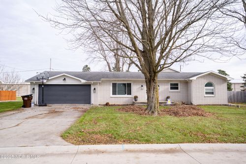 808 West St, Archbold, OH, 43502-1558 | Card Image