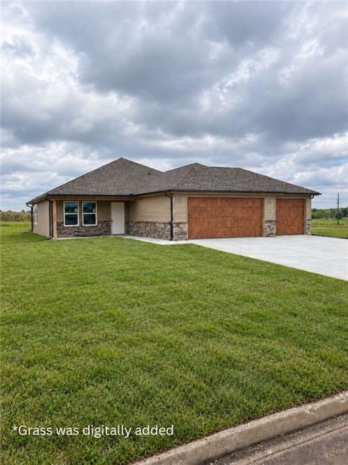 604 Redbud Rd, Concordia, MO, 64020-8351 | Card Image